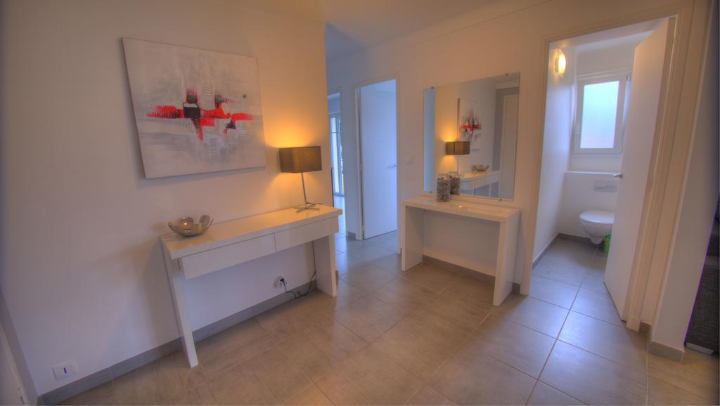 Beau 2 Pieces 3 Etoiles Vue Mer Garage Prive 150M Plages Wifi Cannes Oda fotoğraf