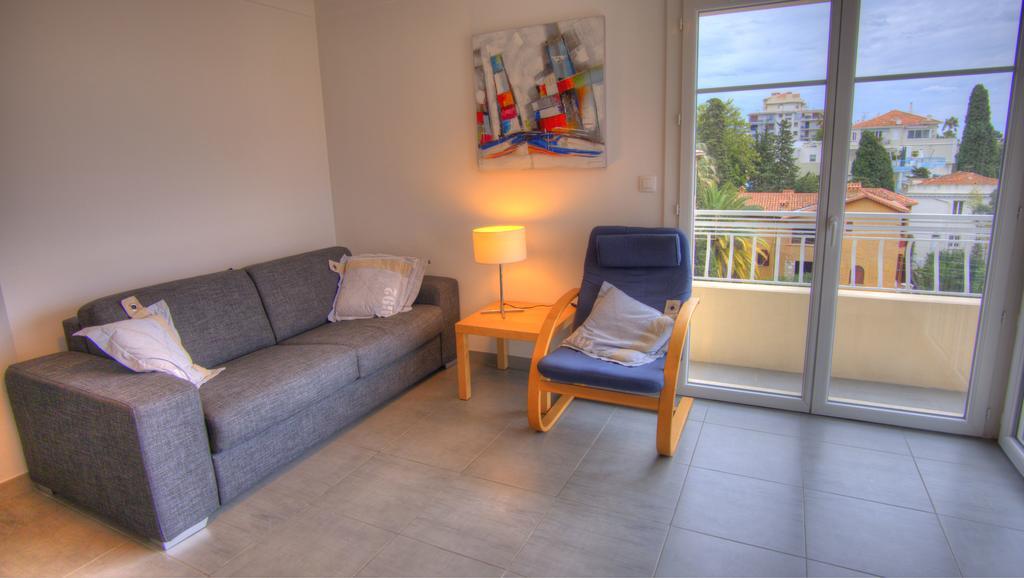 Beau 2 Pieces 3 Etoiles Vue Mer Garage Prive 150M Plages Wifi Cannes Oda fotoğraf